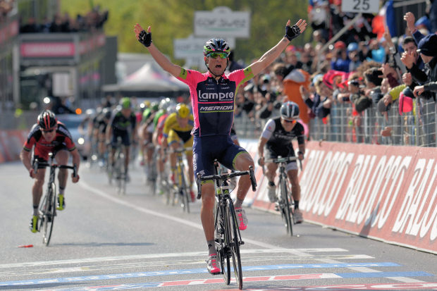 Giro d’Italia 2014: etap 5: Zwycięstwo Diego Ulissi, Rafał Majka – 5.