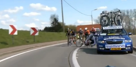 Ronde van Vlaanderen 2015: wozy techniczne atakują