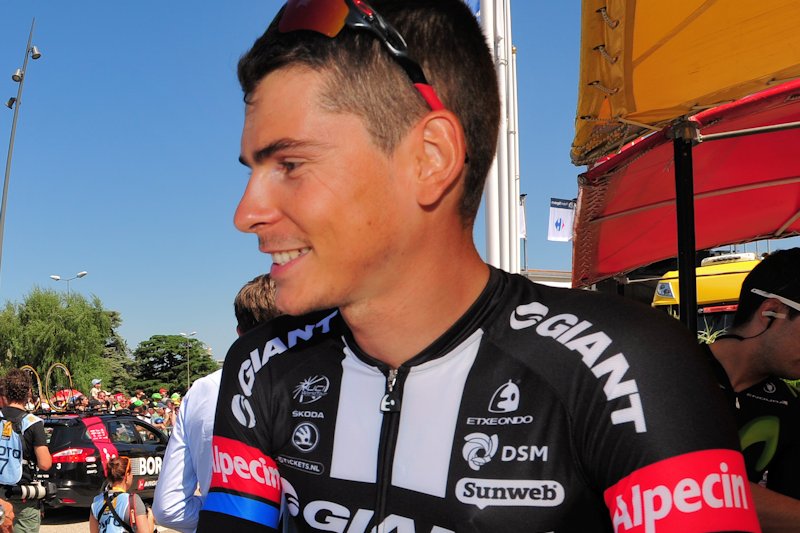 Tour de France 2015: Geraint Thomas bez urazów po kolizji z Warrenem Barguilem