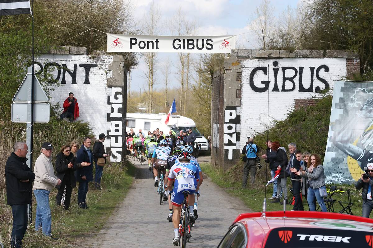 Hinault, Duclos-Lassalle oraz Moser o Paryż-Roubaix 2016