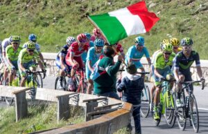 Rafał Majka podczas wspinaczki na trasie Giro d'Italia