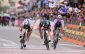 Michał Kwiatkowski finiszuje po zwycięstwo w Mediolan-San Remo