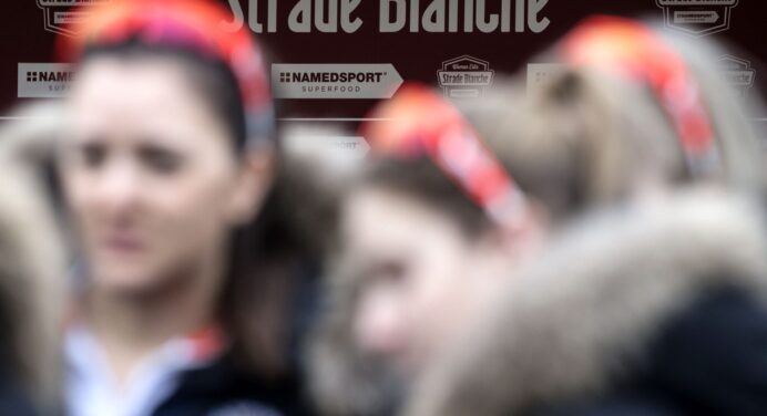 Strade Bianche 2017: początek Deignan, spokój Borghini, Vos na Niewiadomą
