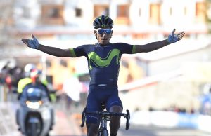 Nairo Quintana celebruje zwycięstwo na 4. etapie Tirreno-Adriatico 2017