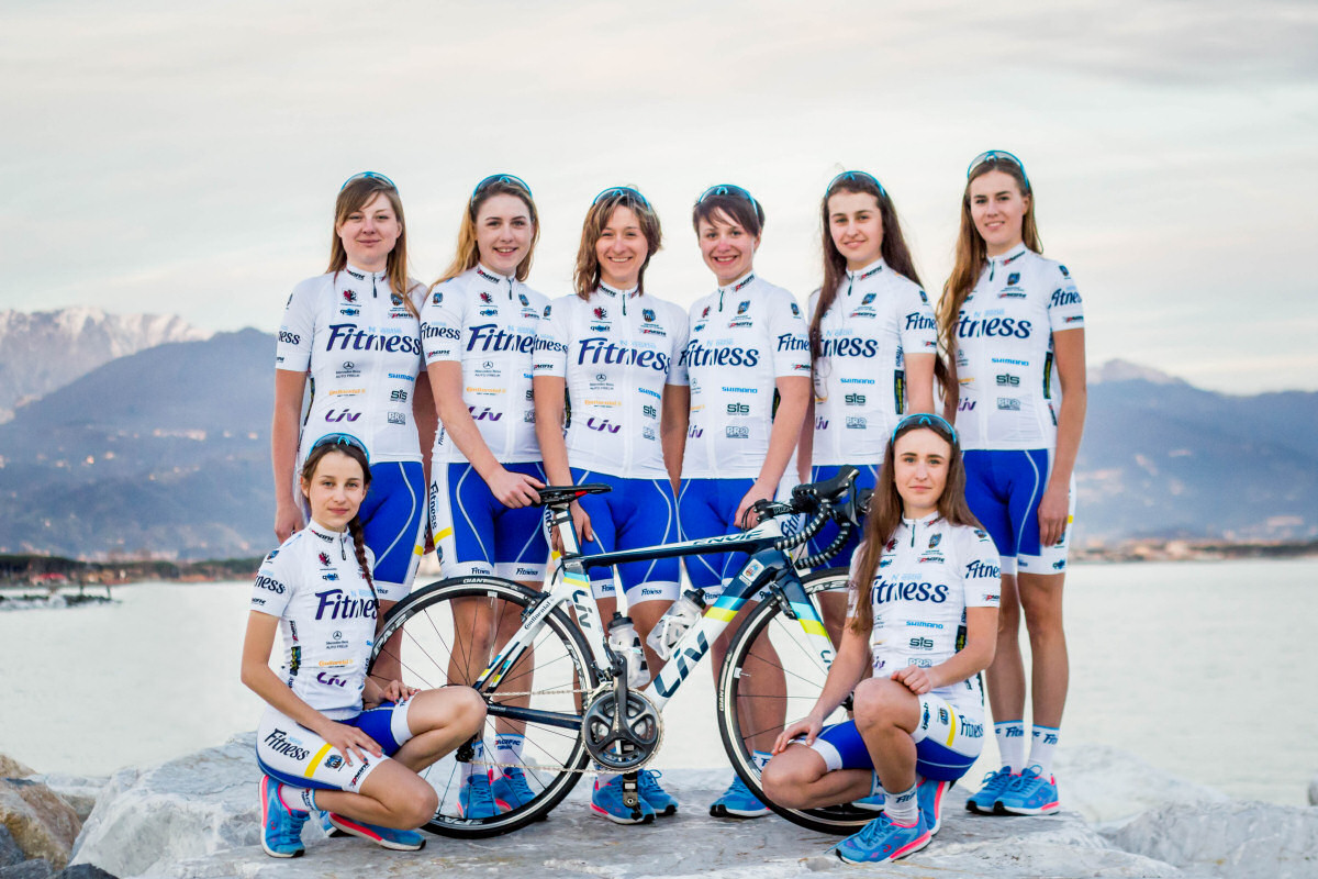 Dziewczyny TKK Pacific Nestle Fitness Cycling Team przed sezonem 2017