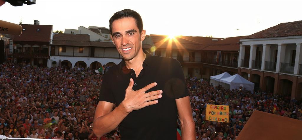Tłumy pożegnały Alberto Contadora