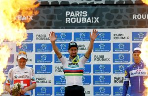 Peter Sagan na podium Paryż-Roubaix