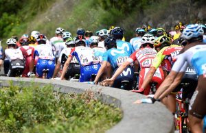 peleton na trasie Giro d"Italia
