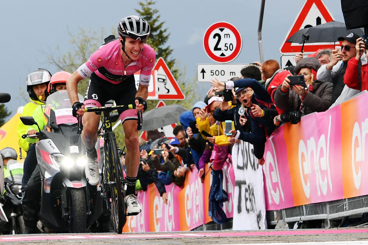 Giro d’Italia 2018. Simon Yates jak daleko nogi poniosą
