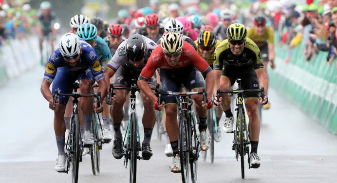Tour de Suisse 2018: etap 3. Sonny Colbrelli zatańczył w deszczu