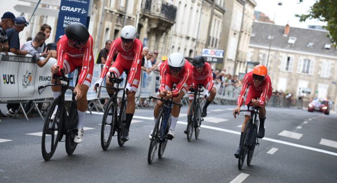 Tour de l’Avenir 2018: etap 4. Kolarze Danii najlepsi w drużynówce