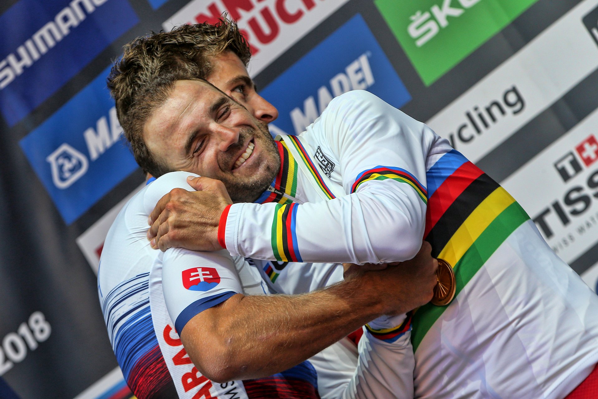 Peter Sagan ściska Alejandro Valverde