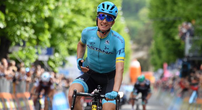 Giro d’Italia 2019: etap 7. Pello Bilbao zwycięski po dynamicznym etapie