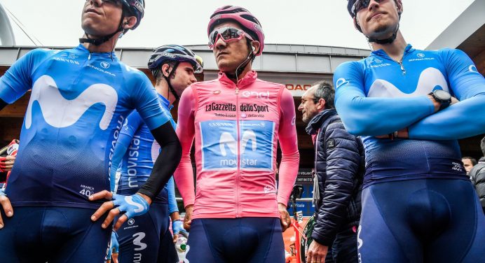 Vuelta a Espana 2019. Carapaz i Quintana na jubileusz Movistaru