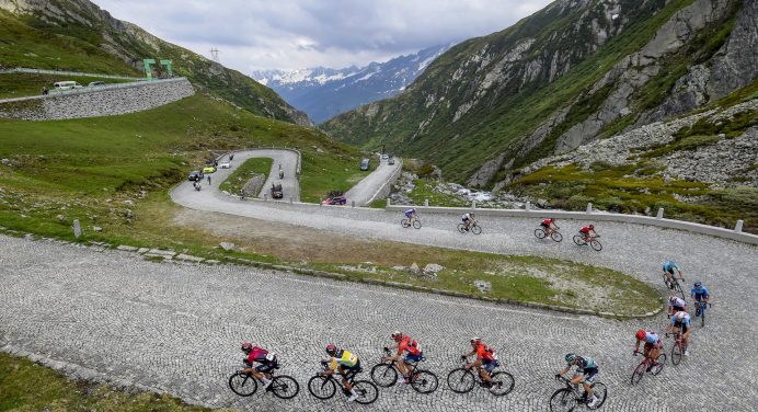 Tour de Suisse 2019. Bernal, Dennis i Mas zadowoleni po górskim wyzwaniu