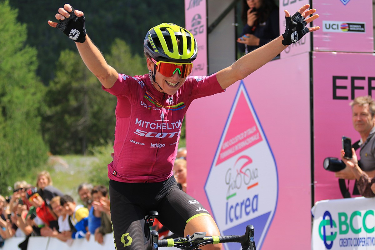Giro Rosa 2019: etap 5. Annemiek van Vleuten przy Lagi di Cancamo