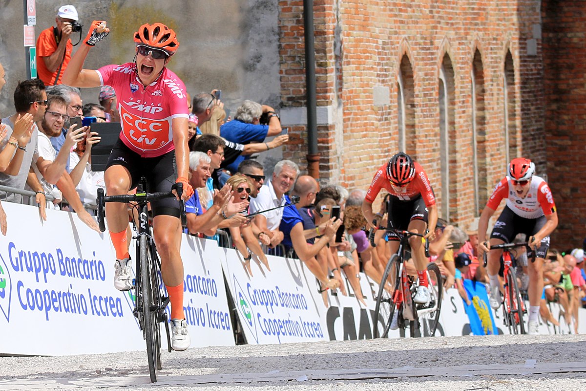 Giro Rosa 2019: etap 10. Van Vleuten w generalce, Vos w Udine