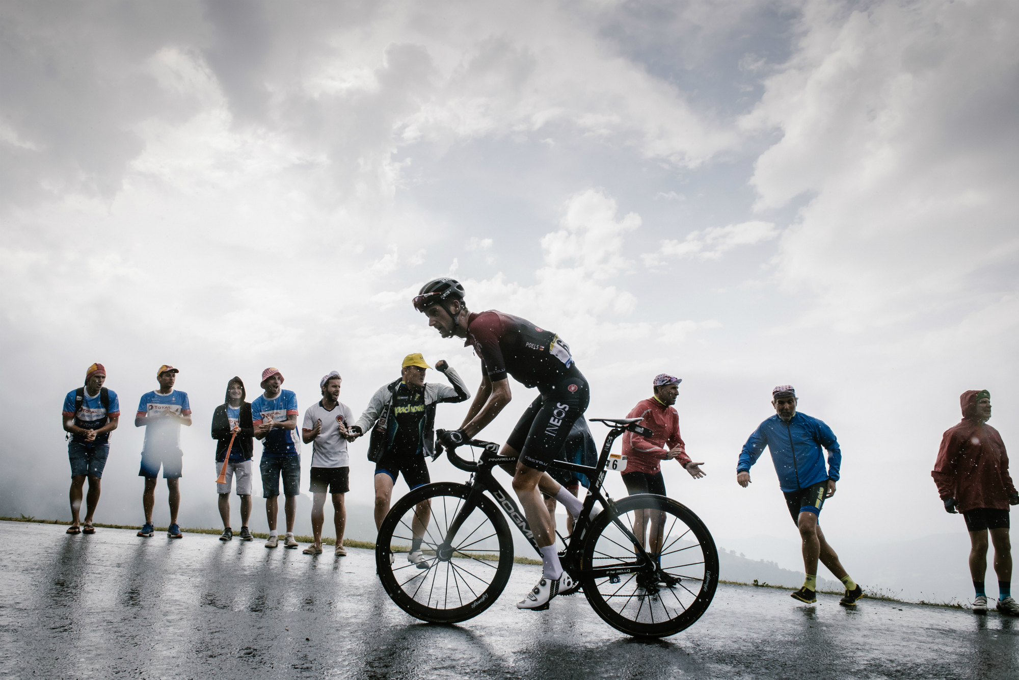 Vuelta a Espana 2019. Team Ineos w odwrocie