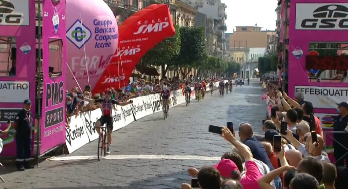 Giro Rosa 2020: etap 7. Lotte Kopecky przed Deignan i Niewiadomą