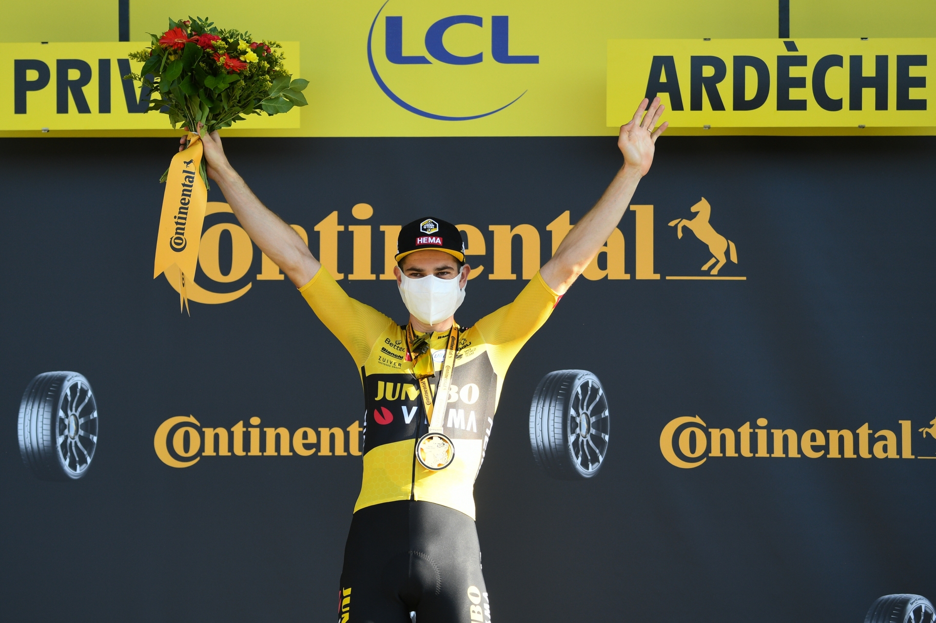 Wout van Aert na podium etapu Tour de France 2020