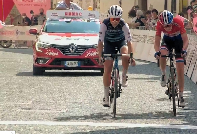 Giro Rosa 2020: etap 8. Longo Borghini przed Van der Breggen