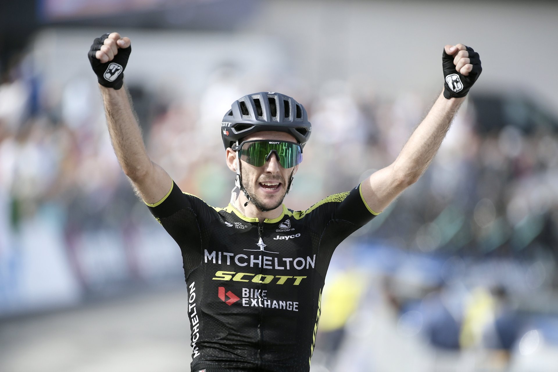 Tirreno-Adriatico 2020: etap 5. Simon Yates na solo, Majka wciąż wiceliderem