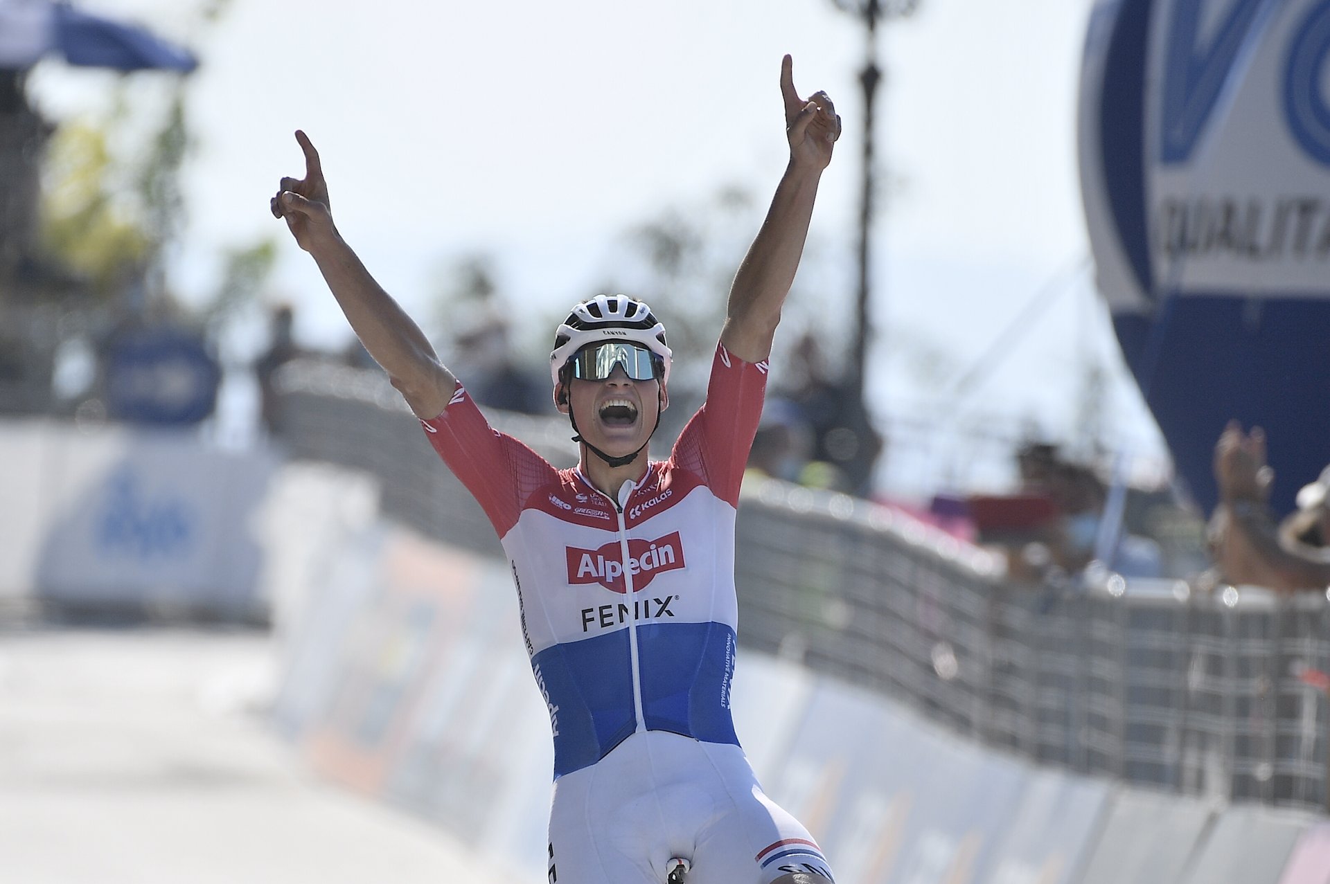 Tirreno-Adriatico 2020: etap 7. Van der Poel po ataku w finale