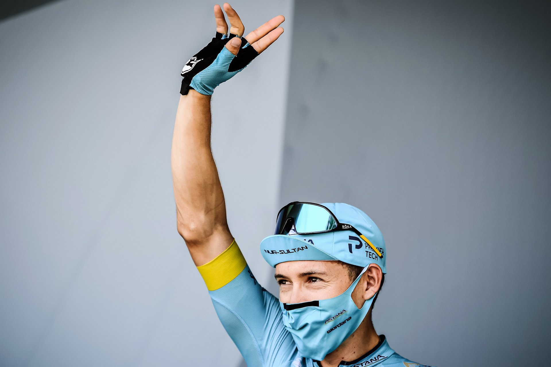 Giro d’Italia 2020. Miguel Angel Lopez poza wyścigiem
