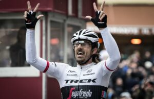 Fabian Cancellara świętuje trzecie zwycięstwo w Strade Bianche