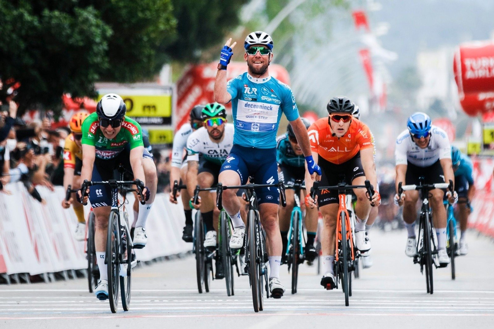 Tour of Turkey 2021: etap 4. Mark Cavendish po raz trzeci, Aniołkowski na podium