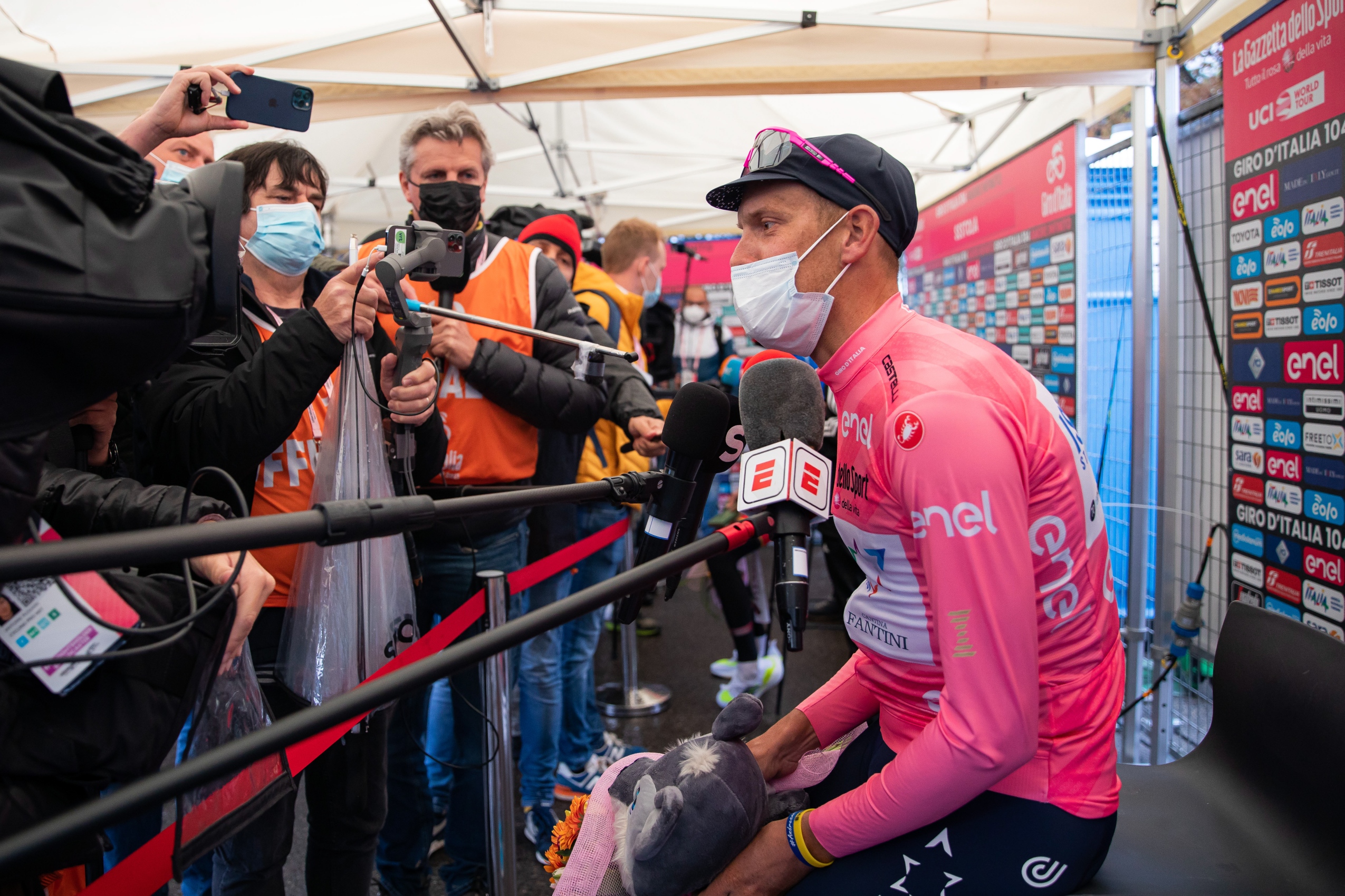Giro d’Italia 2021. Alessandro de Marchi: mąż, ojciec, obywatel, lider Giro