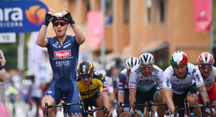 Giro d’Italia 2021: etap 2. Tim Merlier ze zwycięstwem w debiucie