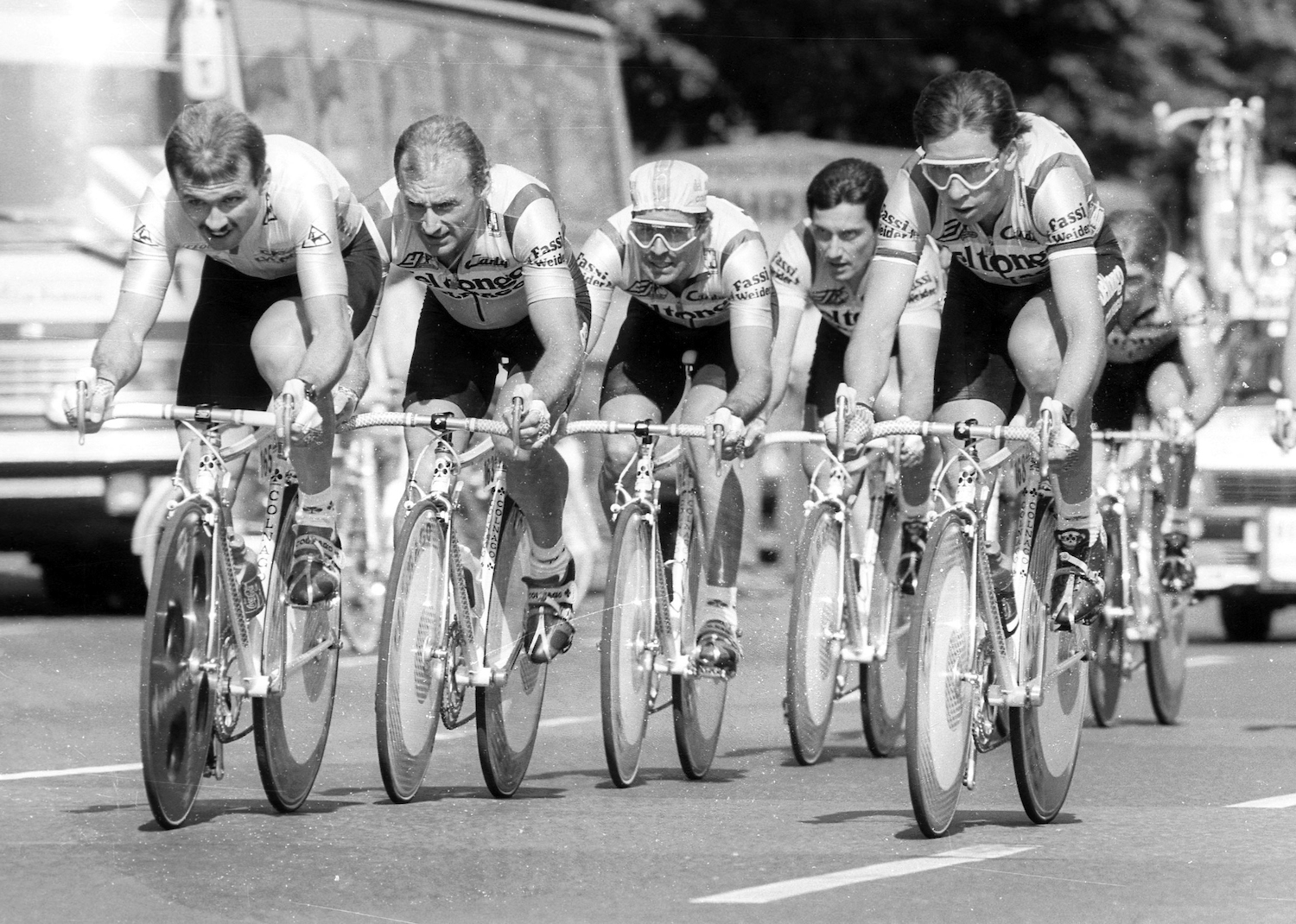 Lech Piasecki i Czesław Lang podczas jazdy drużynowej na czas na trasie Tour de France 1987