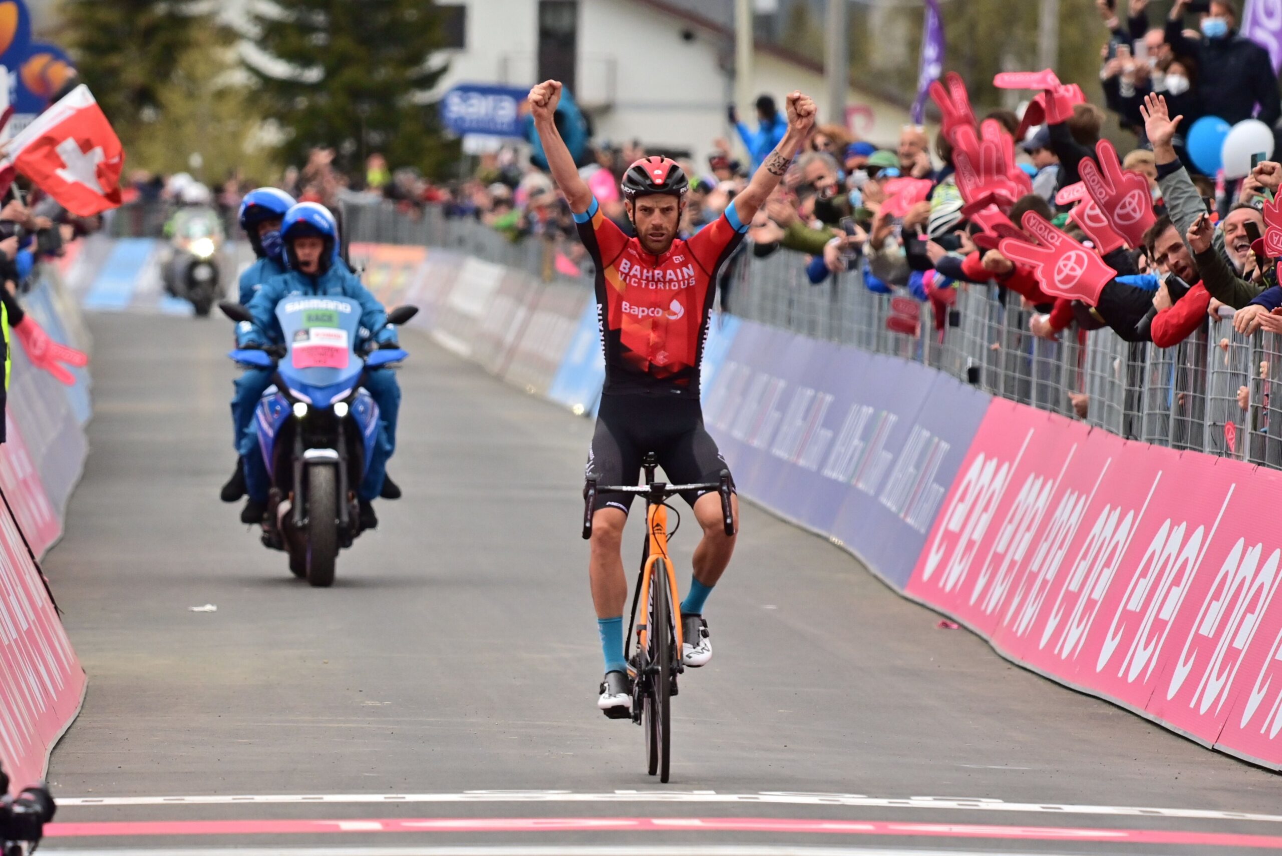Giro d’Italia 2021: etap 20. Caruso za wszystkie lata, wyścig pod kontrolą Bernala