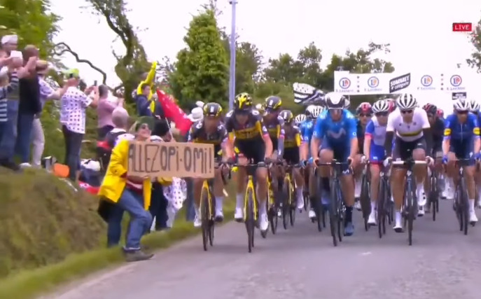 Organizator Tour de France chce pozwać osobę, która doprowadziła do kraksy