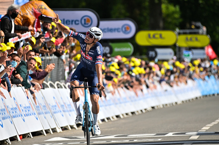 Tour de France 2021: etap 2. Niezmordowany Van der Poel na Mur de Bretagne