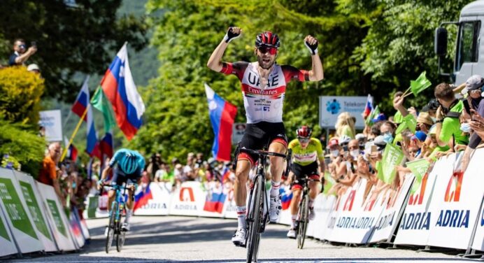Tour of Slovenia 2021: etap 4. Ulissi wykończył pracę Majki i Pogacara