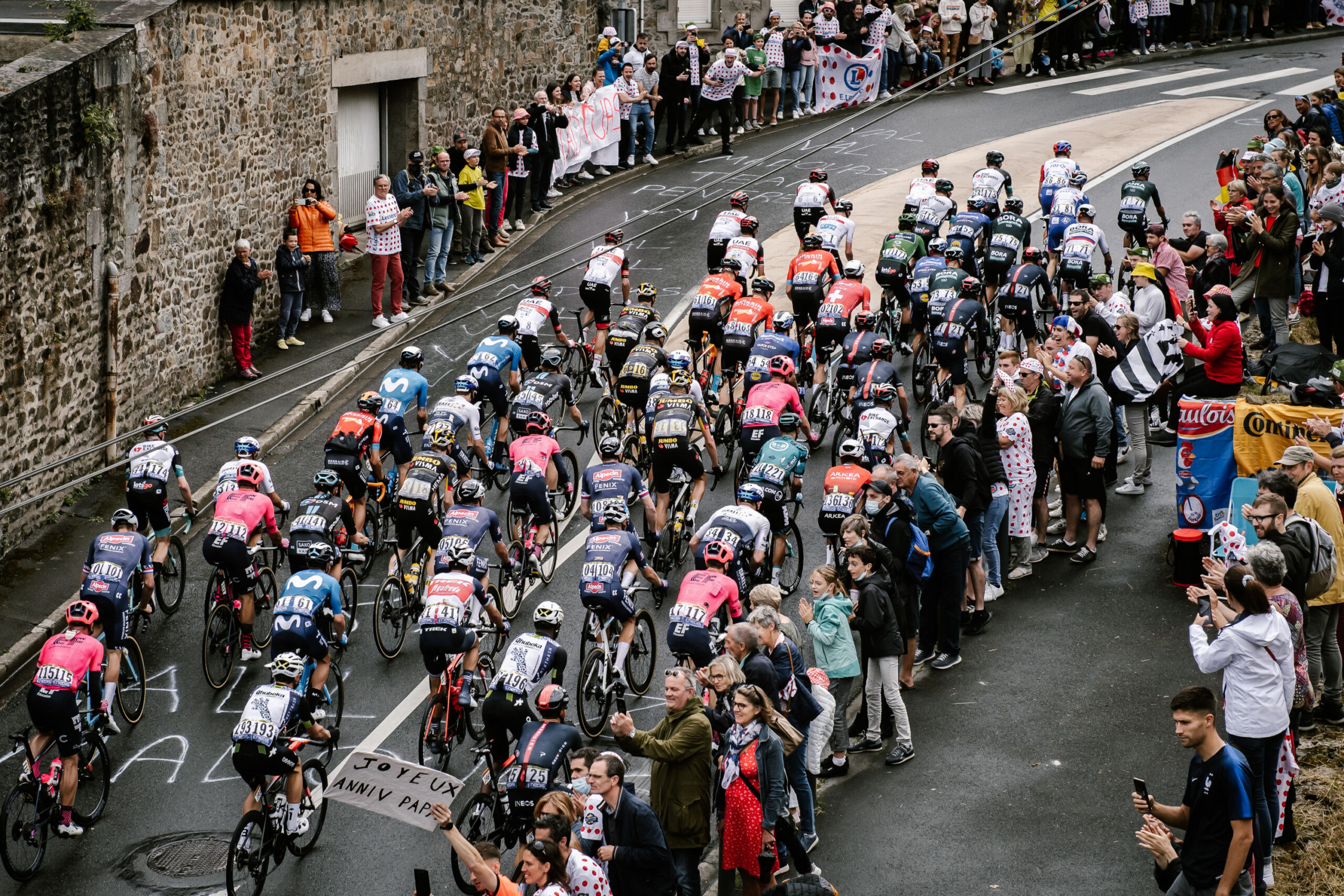Tour de France 2021. Kto stracił najwięcej w kraksach na 3. etapie?