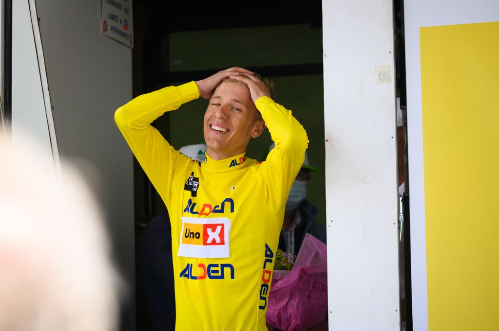 Tour de l’Avenir 2021: etap 9. Rodriguez z szalonym atakiem, Johannessen z wyścigiem