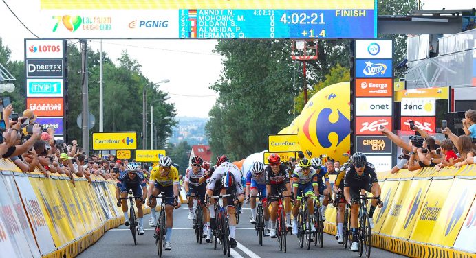 Tour de Pologne 2021: etap 5. Nikias Arndt najlepszy w Bielsku-Białej