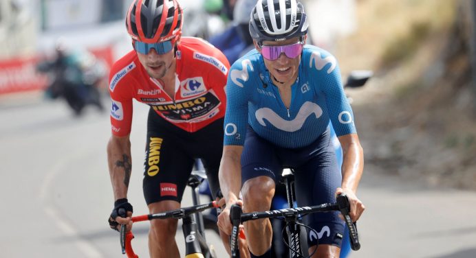 Vuelta a Espana 2021. Roglic i Mas ramię w ramię na Velefique