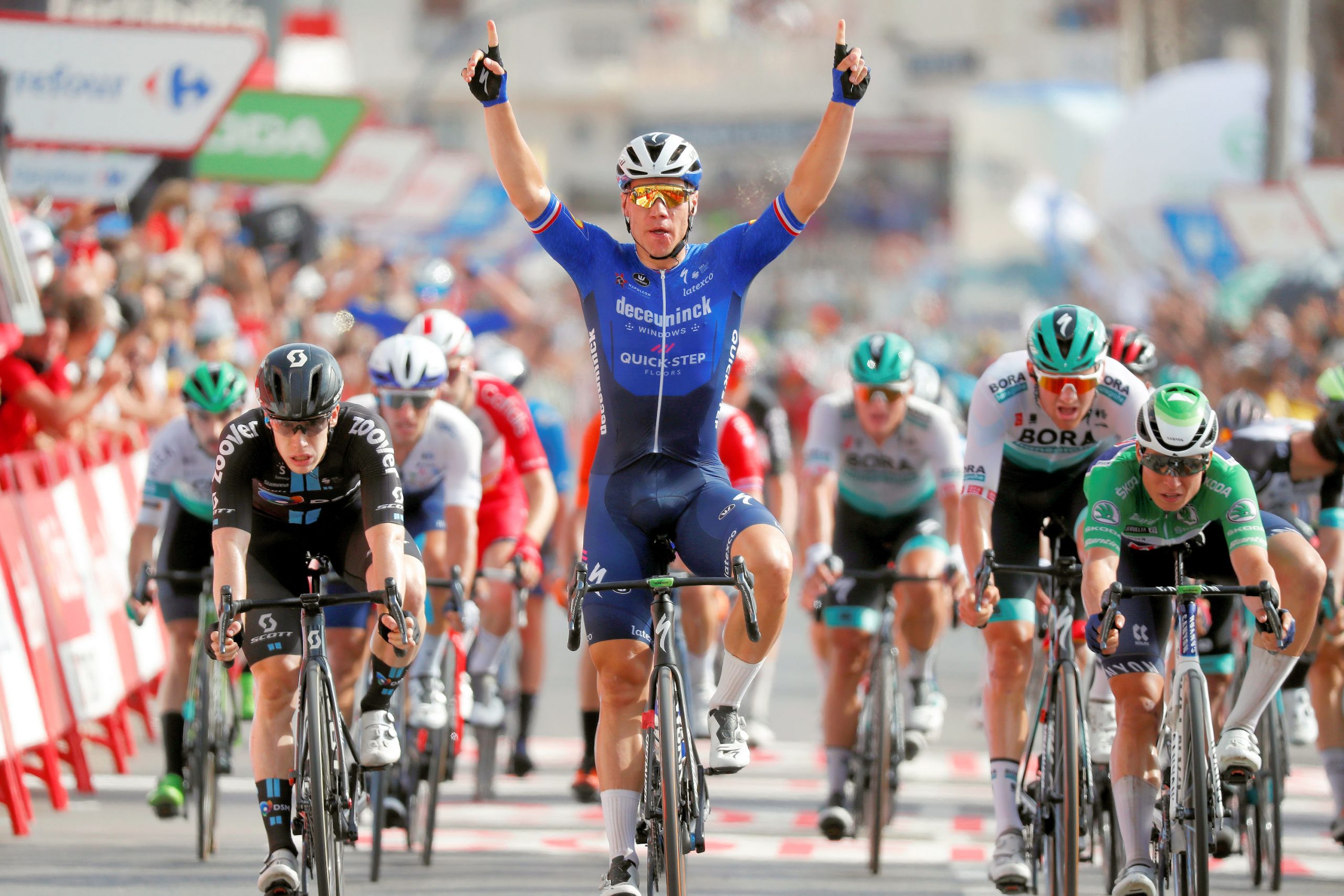 Vuelta a Espana 2021: etap 8. Fabio Jakobsen pewnie po zwycięstwo