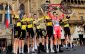 Kolarze Jumbo-Visma ze zwycięzcą Vuelta a Espana, Primozem Roglicem