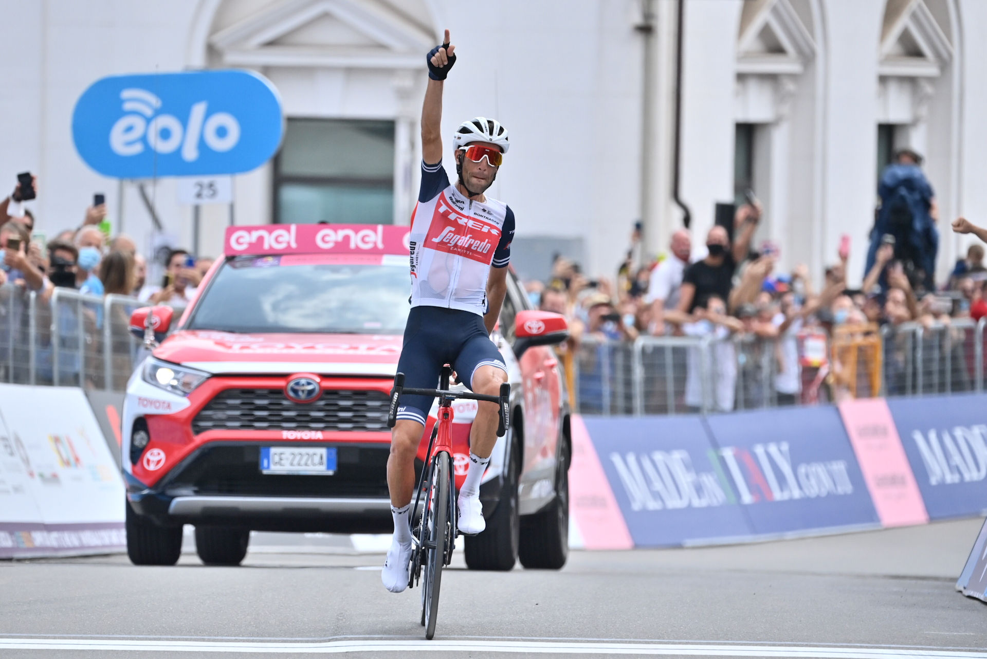 Giro di Sicilia 2021: etap 4. Vincenzo Nibali bohaterem Sycylii