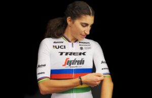 Elisa Balsamo w koszulce mistrzyni świata z logo Trek-Segafredo