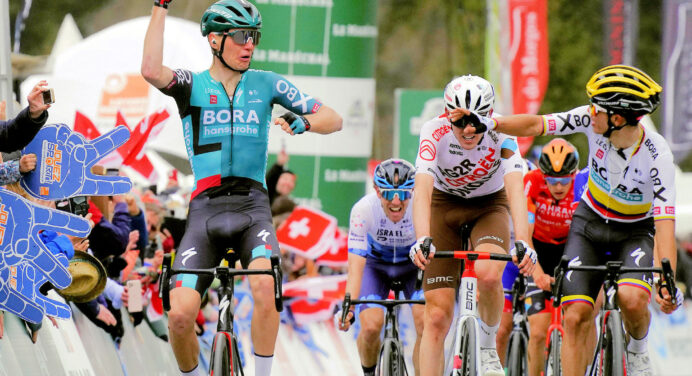 Tour de Romandie 2022: etap 4. Sergio Higuita przed Aleksandrem Vlasovem