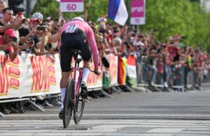 Mathieu van der Poel na czasówce podczas Giro d'Italia