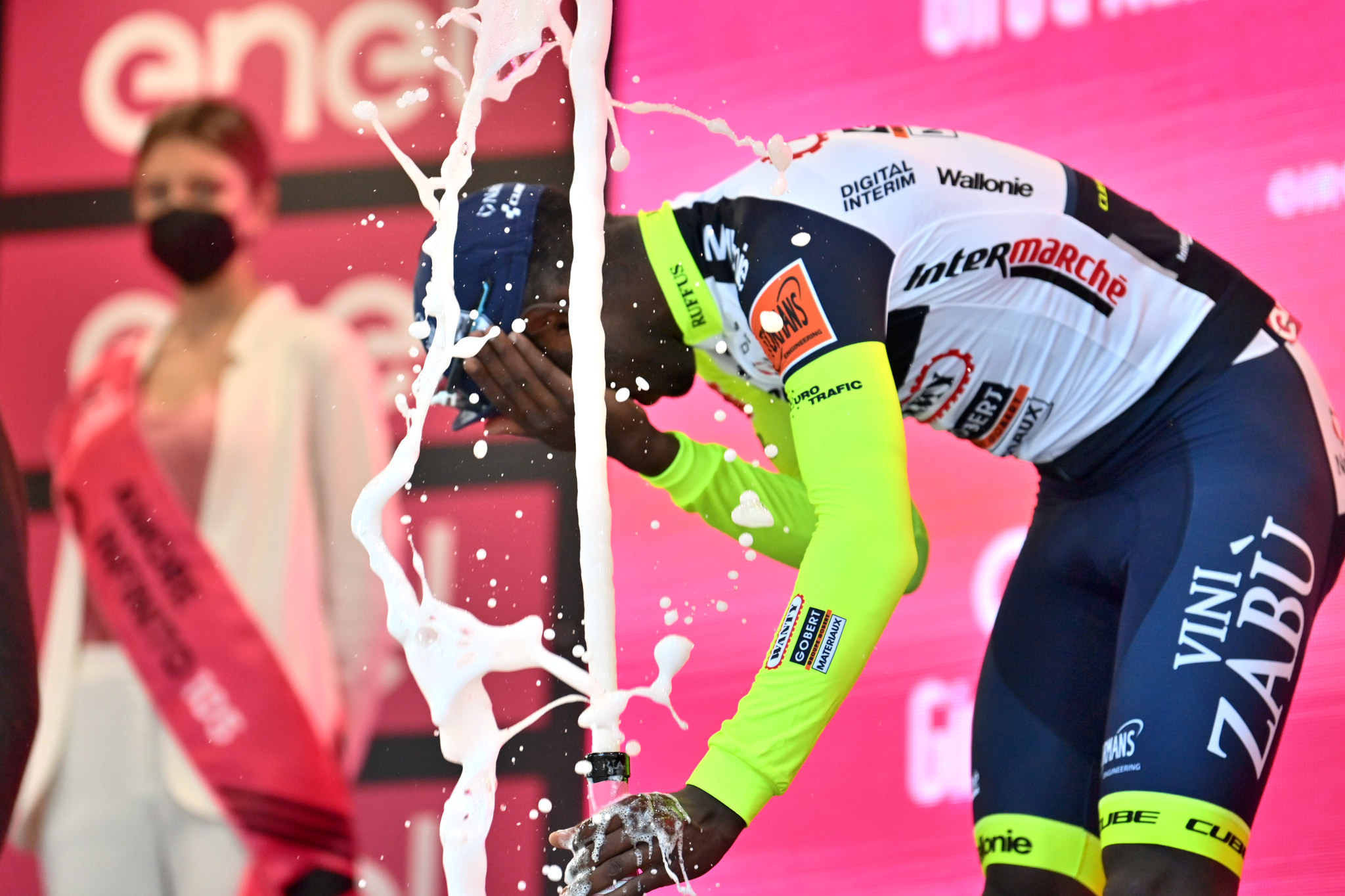 Giro d’Italia 2022. Biniam Girmay wycofał się z wyścigu