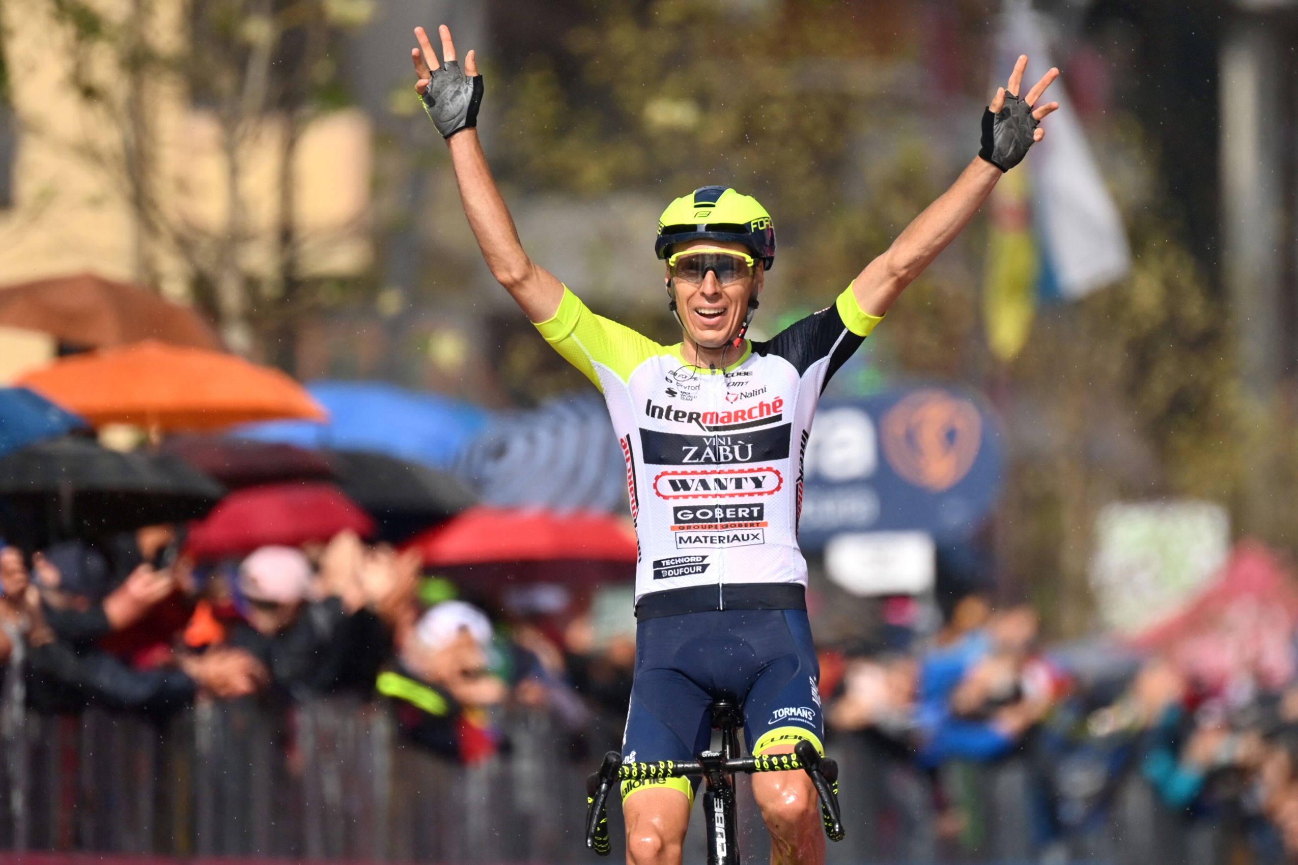 Jan Hirt wygrywa etap Giro d'Italia