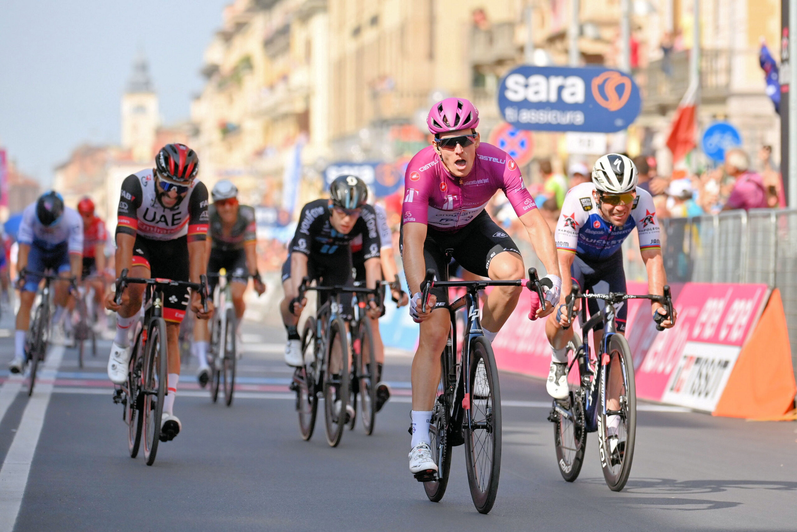 Giro d’Italia 2022: etap 13. Arnaud Demare po raz trzeci